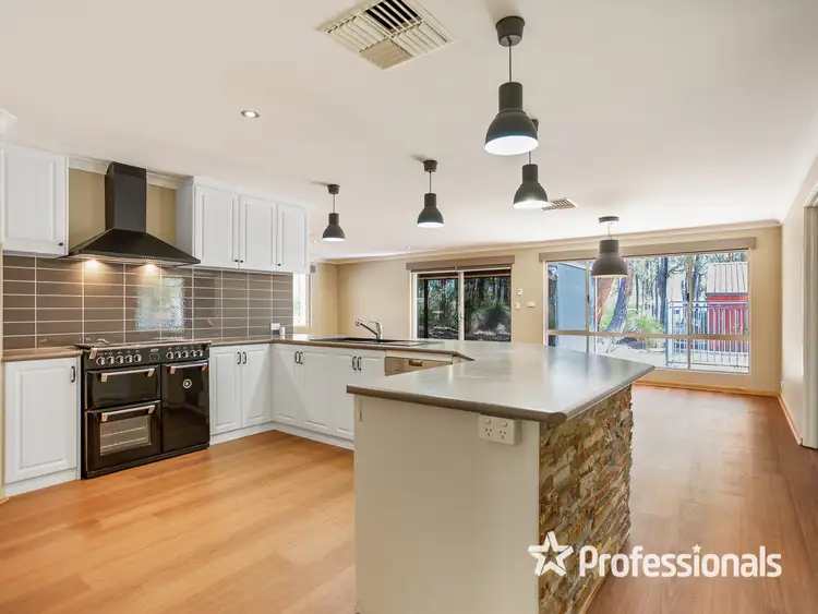 Seventh view of Homely house listing, 2 Pridmore Place, Bedfordale WA 6112