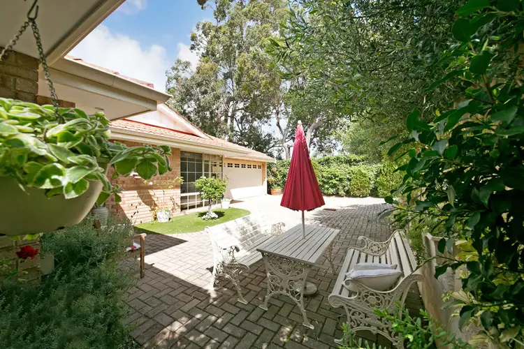 33B Clive Street, Bicton WA 6157