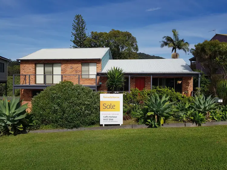 Second view of Homely house listing, 8 Hunter Close, Korora NSW 2450