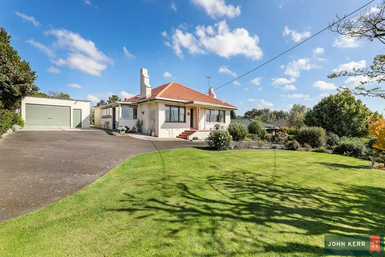 14 Cemetery Road, Moe VIC 3825