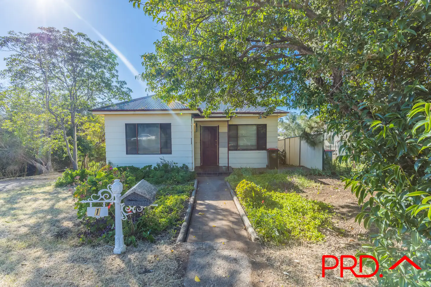 Main view of Homely house listing, 1 Hilton Street, Tamworth NSW 2340