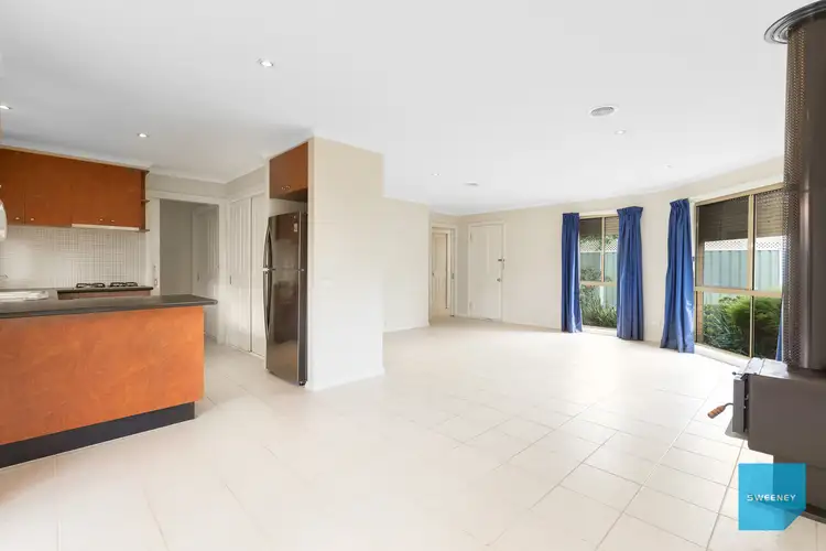 Fourth view of Homely unit listing, 2/4 Lake Boga Avenue, Deer Park VIC 3023