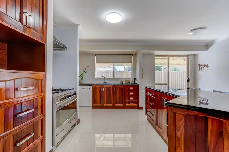 9 Snowberry Mews, Eaton WA 6232