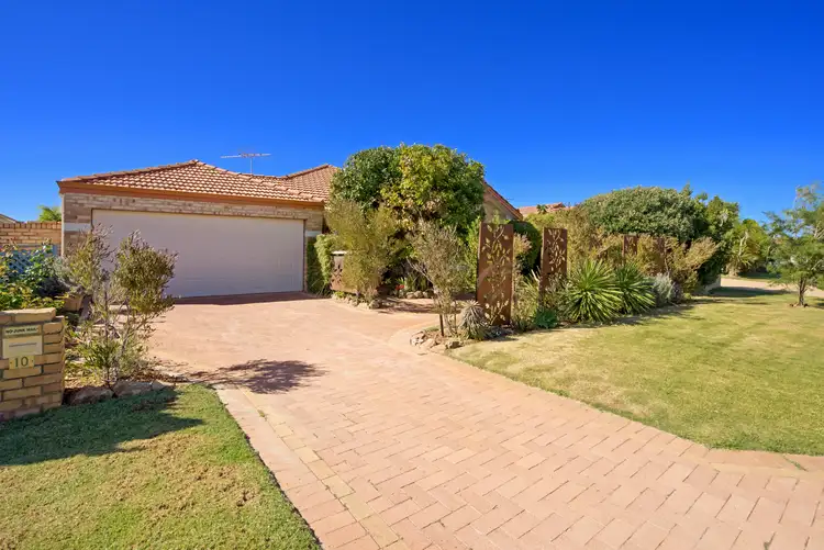 Second view of Homely house listing, 10 Sheathbill Court, Safety Bay WA 6169