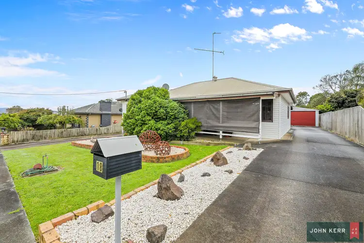 18 William Street, Newborough VIC 3825