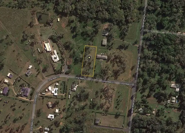 2 Coral Reef Court, Armstrong Beach QLD 4737