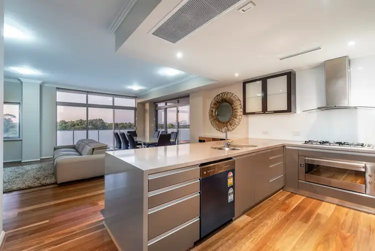 21/880 Canning Highway, Applecross WA 6153