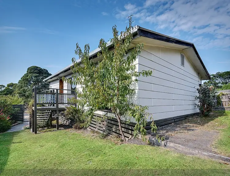 57 BEVERIDGES ROAD, Lakes Entrance VIC 3909