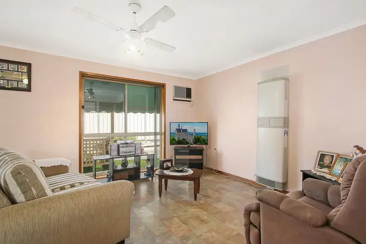 Fifth view of Homely house listing, 1/8 Emery Court, Wodonga VIC 3690