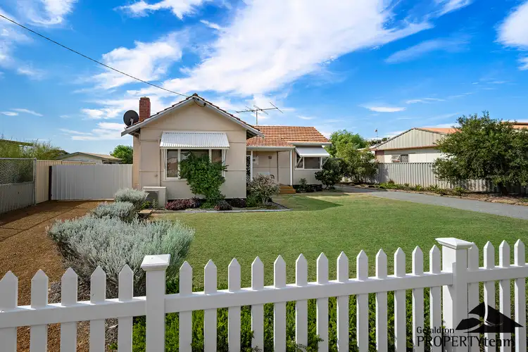 12 Beresford Ave, Beresford WA 6530