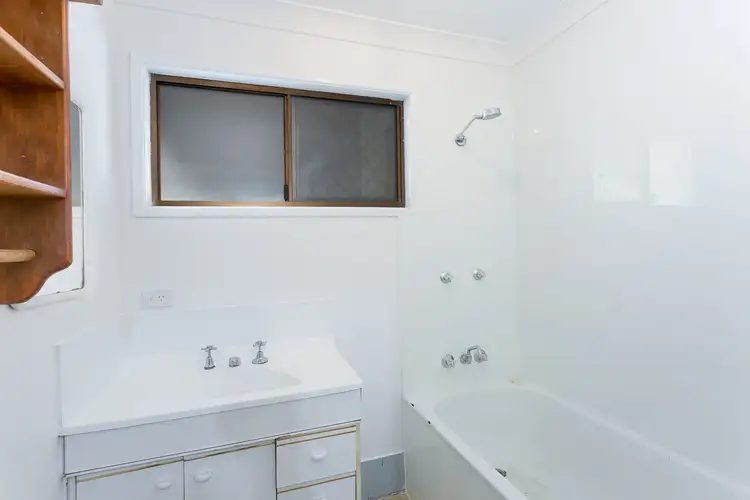 Sixth view of Homely house listing, 4 Calvin Street, Walloon QLD 4306