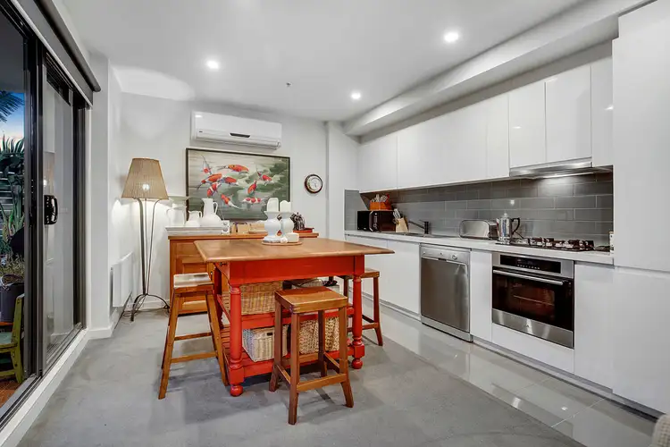 Second view of Homely apartment listing, Level 1,4/8 Ebdale Street, Frankston VIC 3199