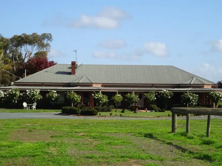 390 Wharparilla, Echuca VIC 3564