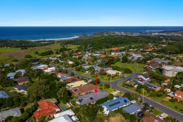 6 Sandstone Crescent, Lennox Head NSW 2478