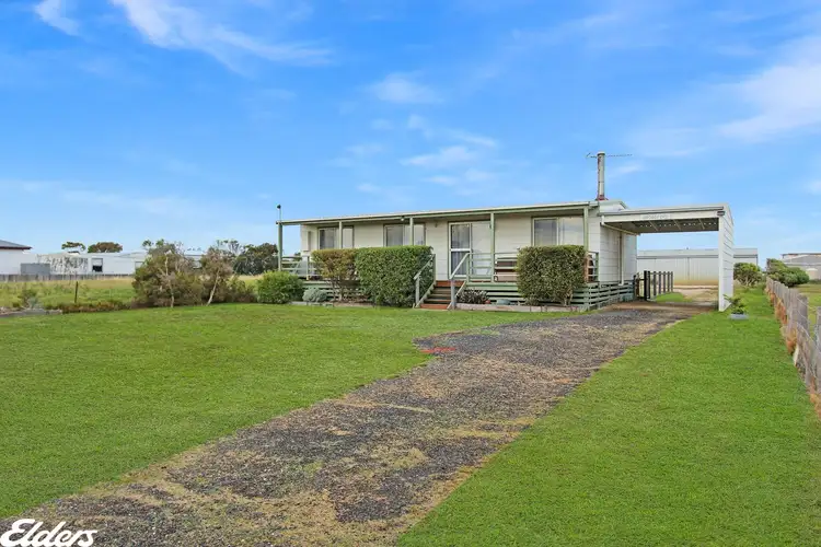 33 MANNS BEACH ROAD, Manns Beach VIC 3971