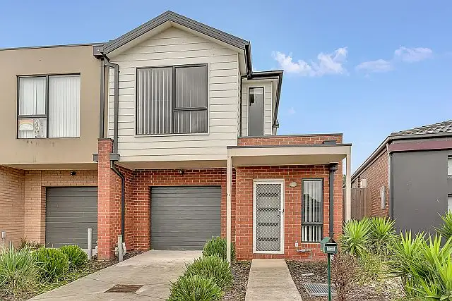 Main view of Homely townhouse listing, 12 Farrell Street, Craigieburn VIC 3064