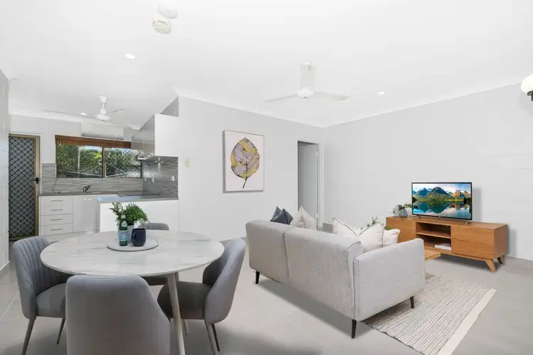 2/11-13 Hughes Street, Hermit Park QLD 4812
