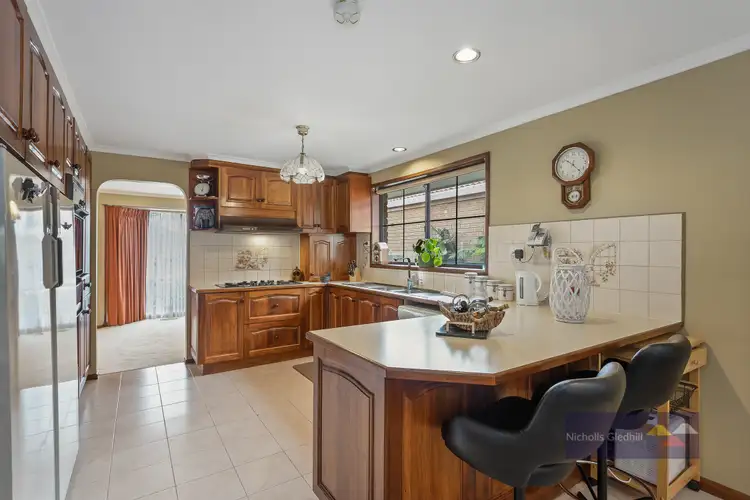 Second view of Homely house listing, 5 Samaher Court, Endeavour Hills VIC 3802