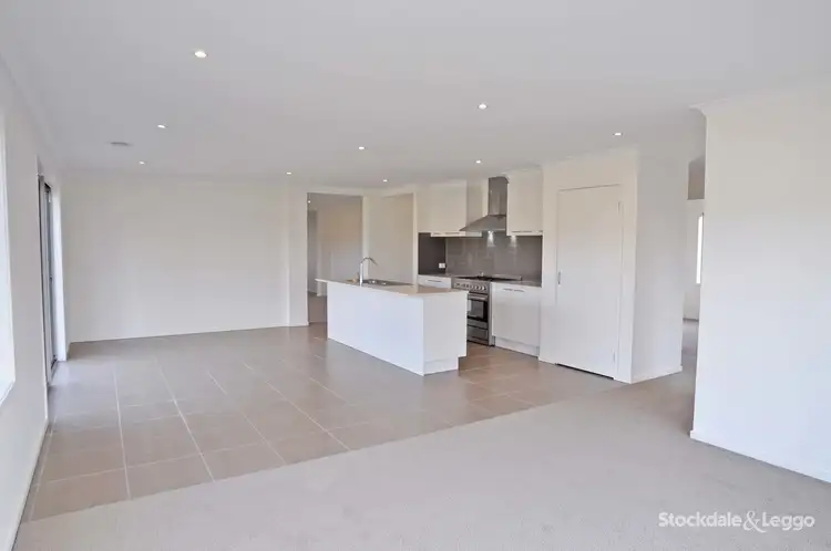 Fifth view of Homely house listing, 19 Diane Place, Inverloch VIC 3996