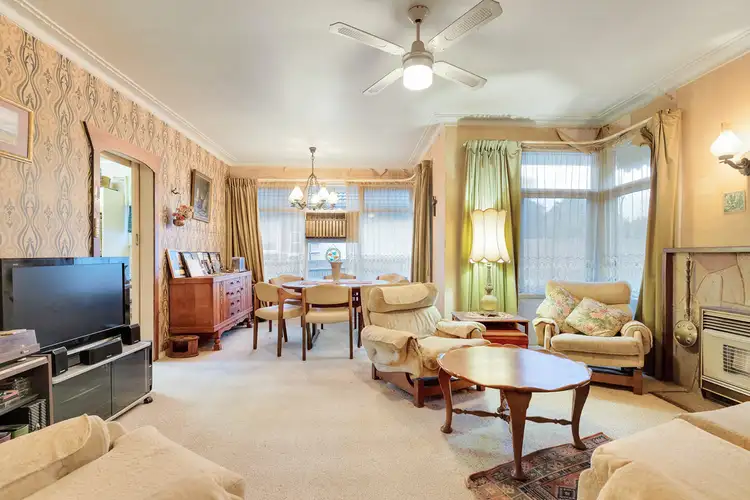 Second view of Homely house listing, 6 Mount View Court, Frankston VIC 3199