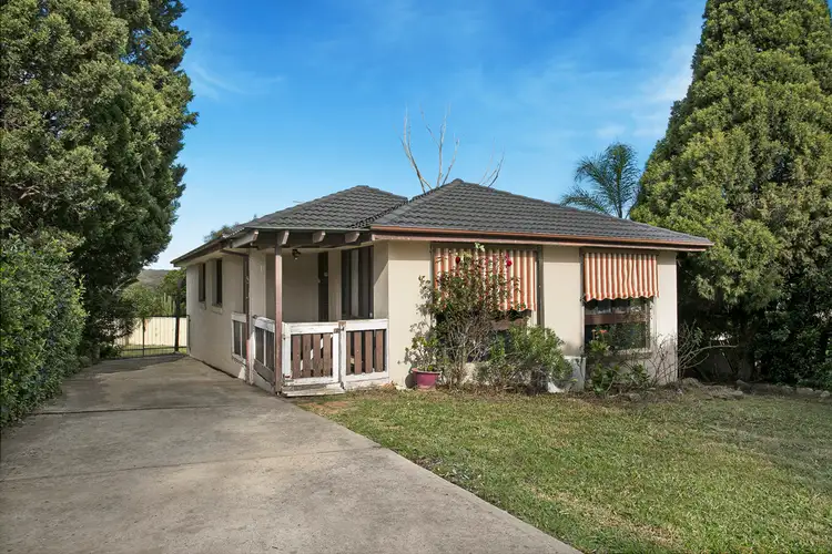 6 Miranda Place, Rosemeadow NSW 2560