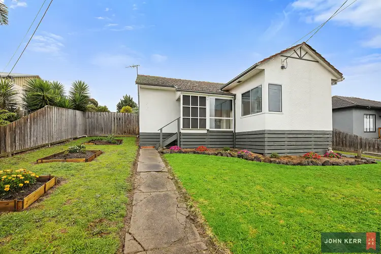 25 Scott Avenue, Moe VIC 3825