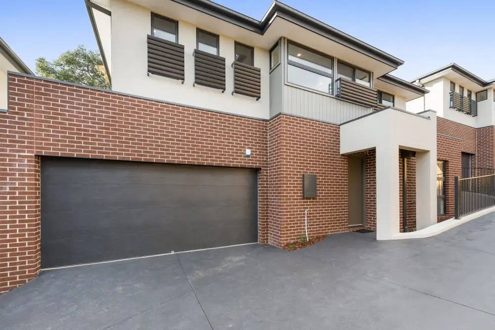 Main view of Homely unit listing, 2/1360 Stud Road, Rowville VIC 3178