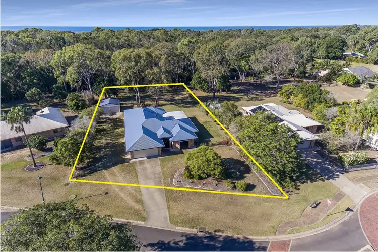 19 Egret Lane, Moore Park Beach QLD 4670
