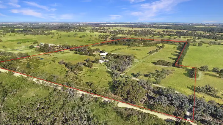 160 Carrs Creek Rd, Longford VIC 3851