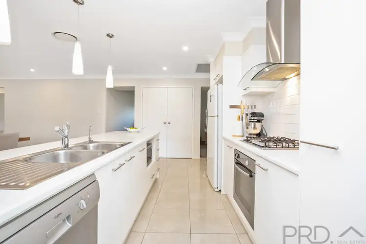 Fifth view of Homely house listing, 20 Hinchinbrook Close, Ashtonfield NSW 2323