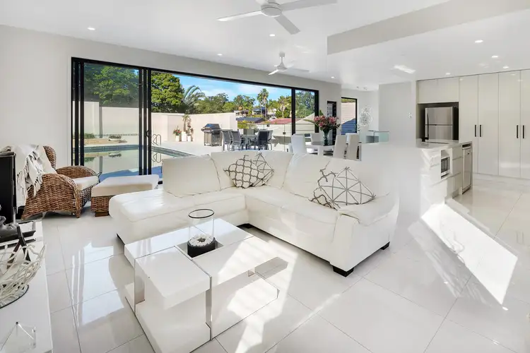 1 Pira Court, Ashmore QLD 4214