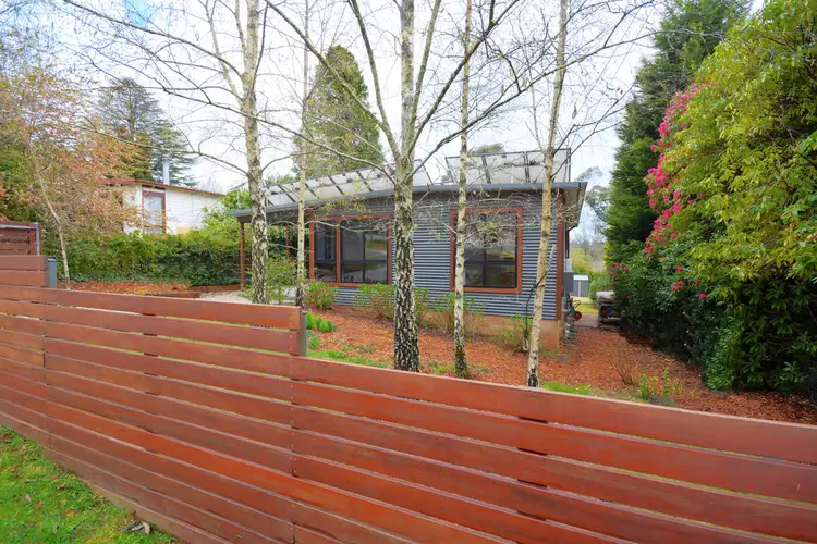 4 Irvine Avenue, Blackheath NSW 2785