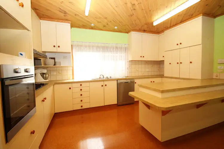 Fifth view of Homely house listing, 85 Jamouneau Street, Warracknabeal VIC 3393