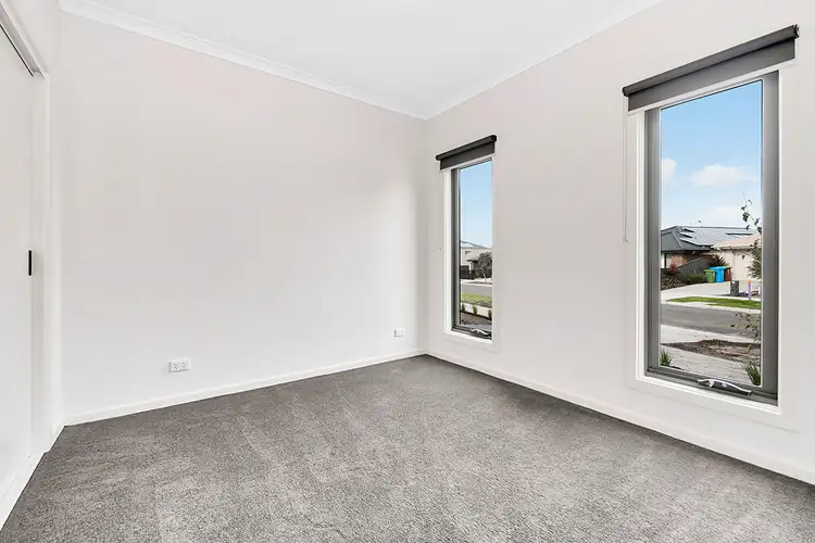 Fifth view of Homely house listing, 15B Lanthorn Crescent, Cranbourne East VIC 3977