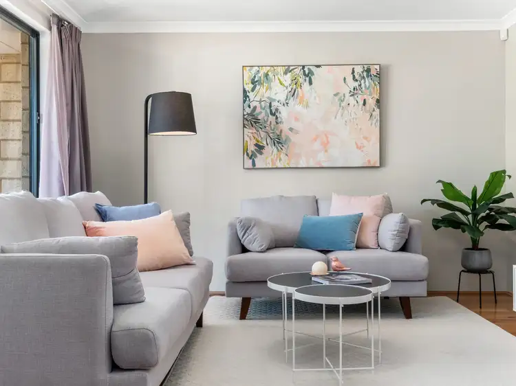 26 Astrolabe Way, Swan View WA 6056