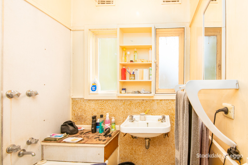 Fifth view of Homely house listing, 6 Halpin Crescent, Shepparton VIC 3630