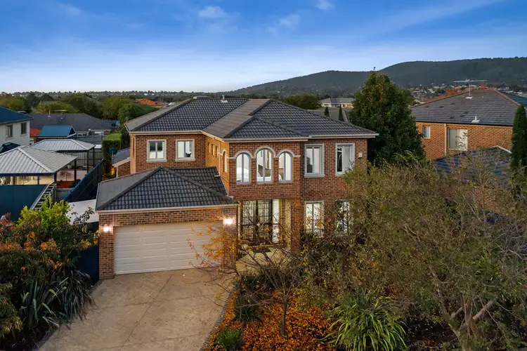 17 Hermitage Place, Rowville VIC 3178