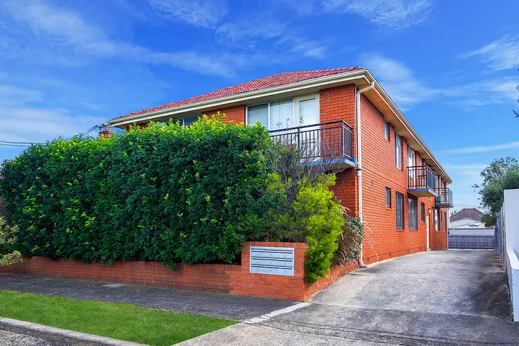 6/7 Henson Street