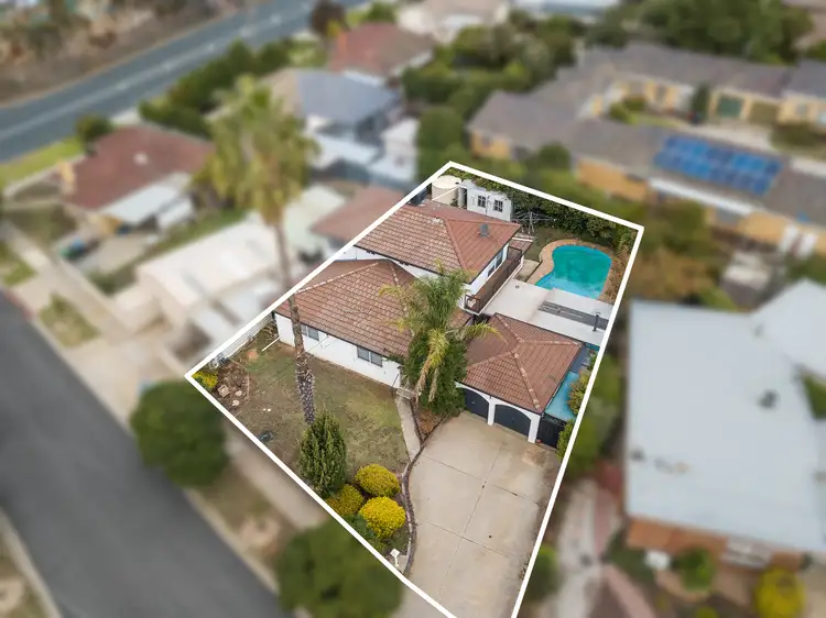 2 Reception Avenue, Strathdale VIC 3550