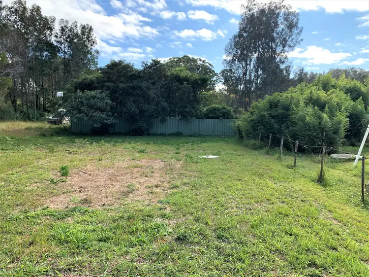 27 Kamarooka Street, Coomba Park NSW 2428