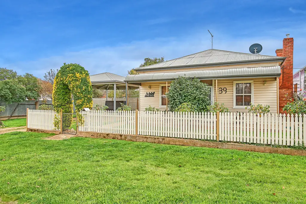 Main view of Homely house listing, 39 Gloucester Street, Junee NSW 2663
