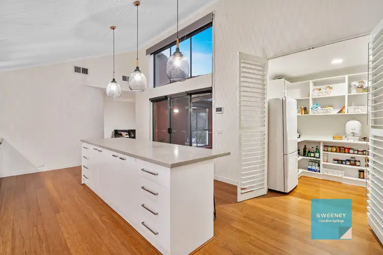 Fifth view of Homely house listing, 5 Grandview Crescent, Hillside VIC 3037