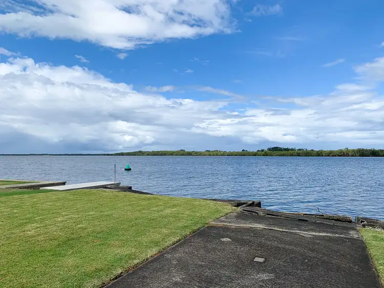 42 RIVERSIDE DRIVE, West Ballina NSW 2478