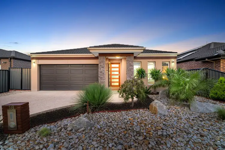 18 Memphis Drive, Truganina VIC 3029