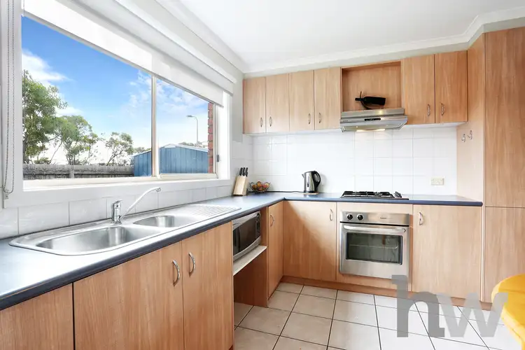 Fifth view of Homely house listing, 27 Carstairs Close, Grovedale VIC 3216