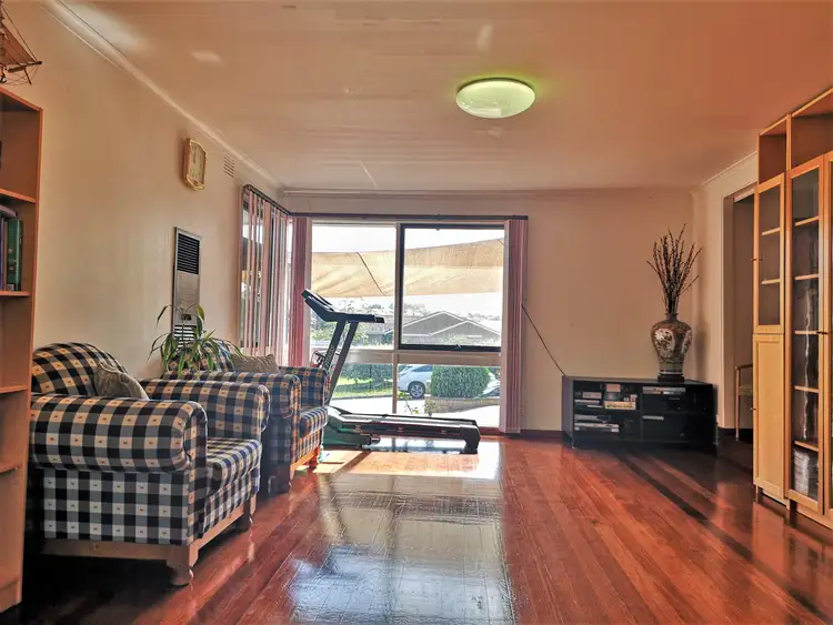 Fifth view of Homely house listing, 12 Patterson Ct, Endeavour Hills VIC 3802