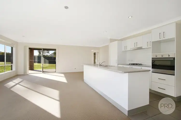 Third view of Homely house listing, 25 Gabrielle Court, Lavington NSW 2641