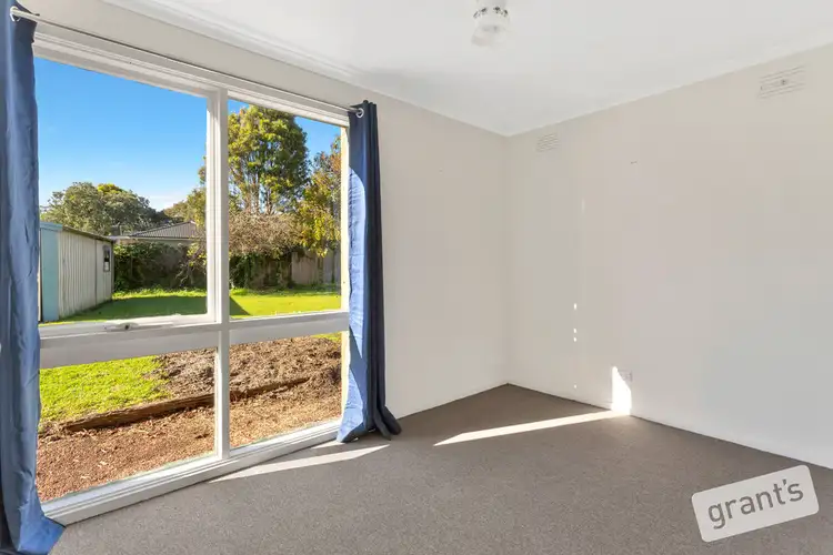 Sixth view of Homely house listing, 7 Carluke Close, Berwick VIC 3806