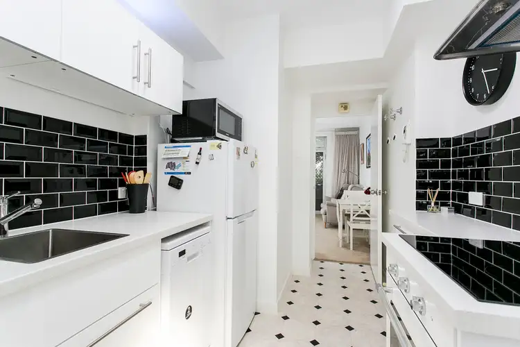 3/103 Strangways Terrace