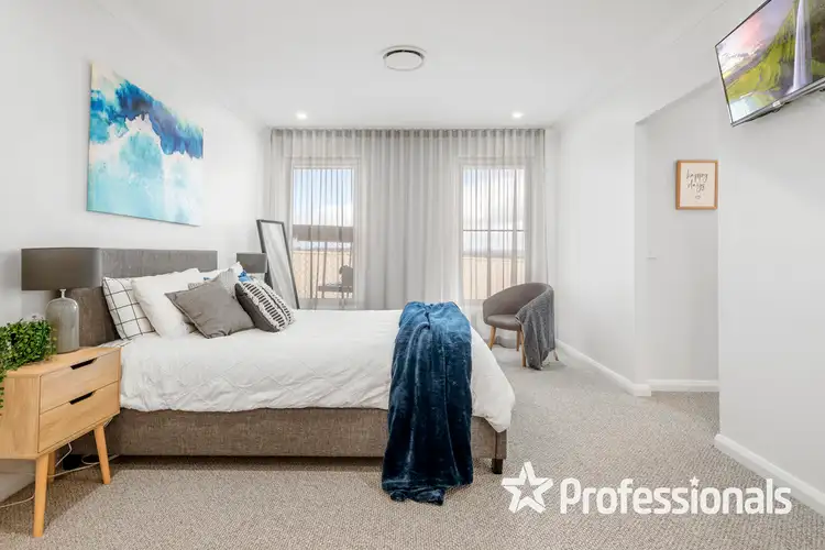 Third view of Homely house listing, 5 Cain Drive, Kelso NSW 2795